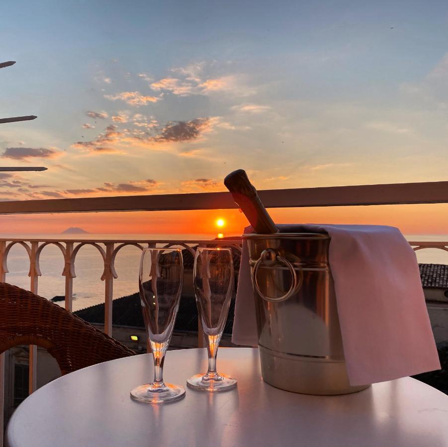 Bed and Breakfast Brezza Marina Тропеа Екстер'єр фото